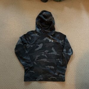 Under Armour youth size size medium